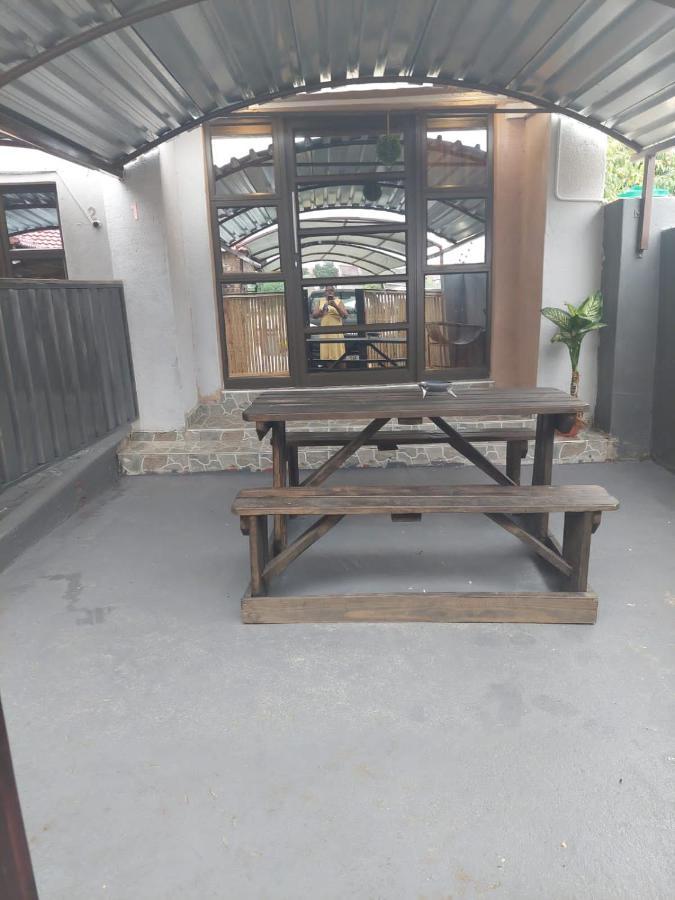 Nsuku Bed And Breakfast Thulamahashi Exterior photo